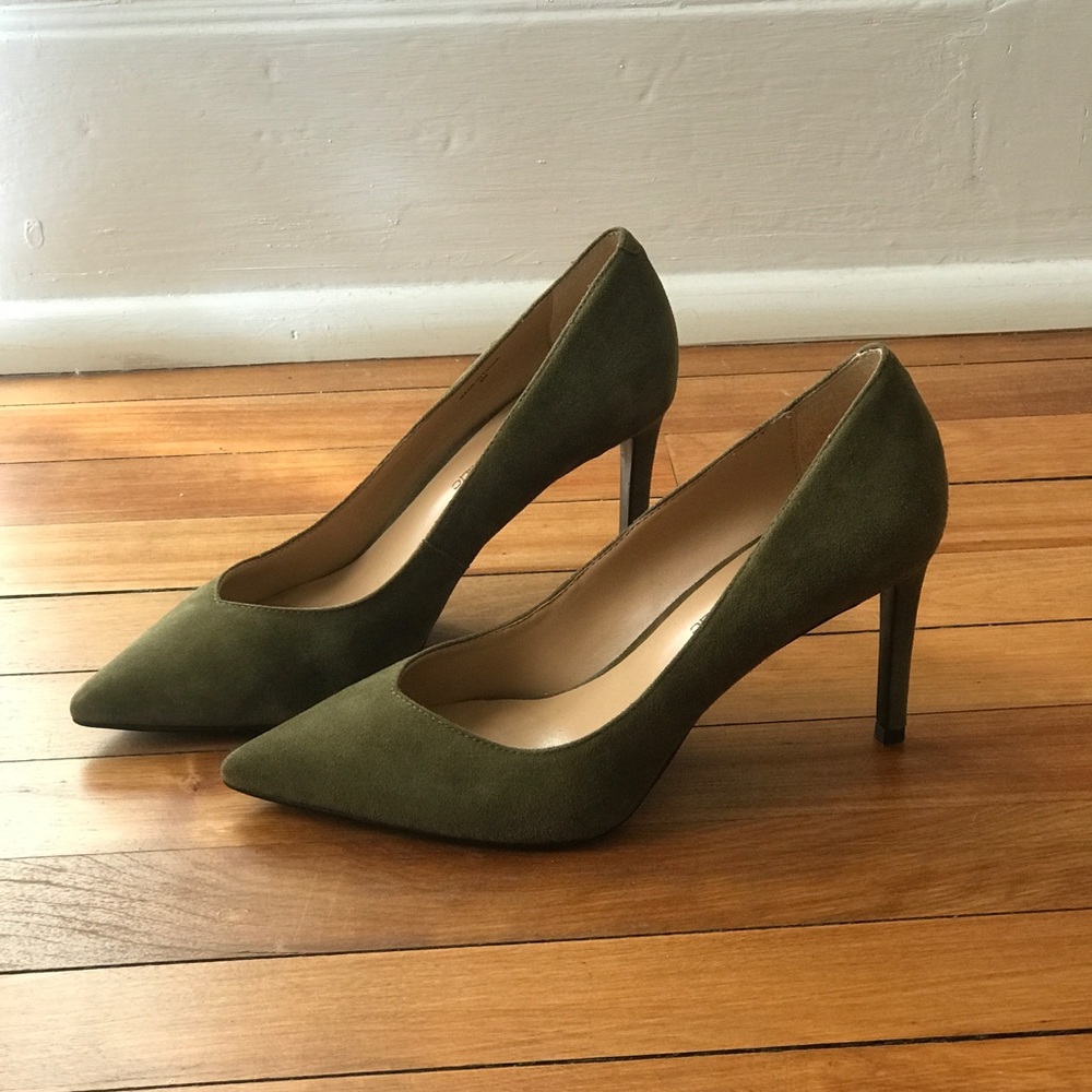 Banana Republic Madison Olive Green Suede Heels